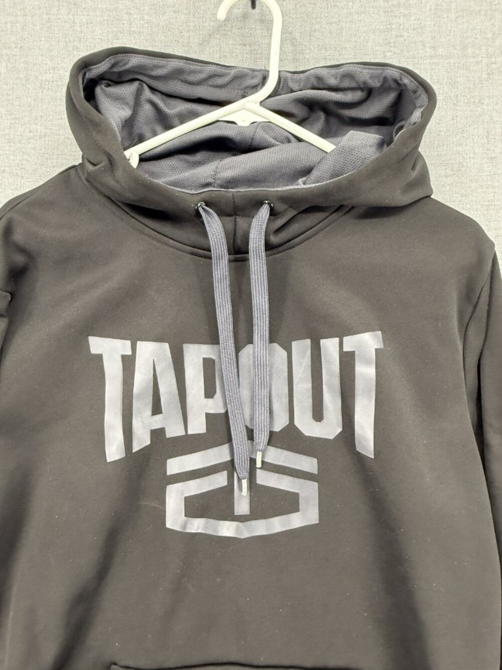 Tapout MMA Performance Hoodie Mens L Black Pullover Logo MMA
